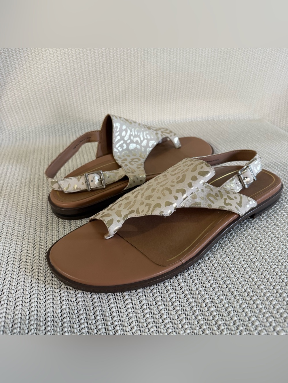 Vionic Ella White Leopard Thong Slingback Sandals Women’s 12 Orthotic Comfort